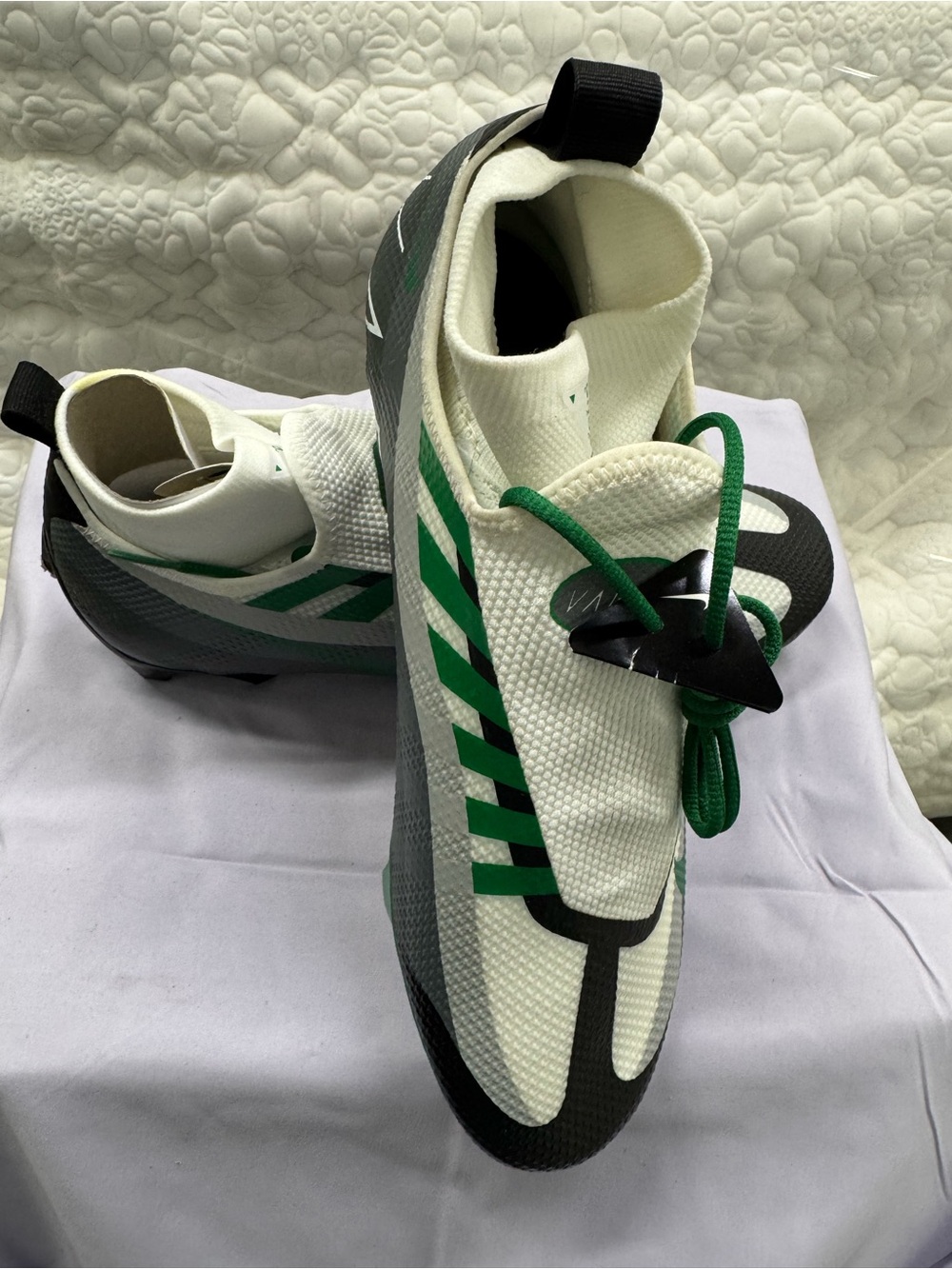 Nike Vapor Men's Laceless Football Cleats in White, Green & Black - Picture 4 of 10